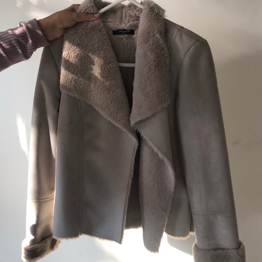 Short coat with fur